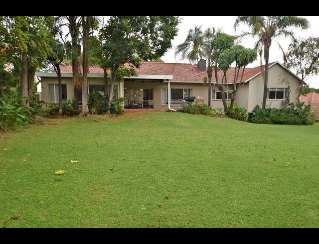 4 BEDROOM HOUSE FOR SALE IN SAVOY ESTATE